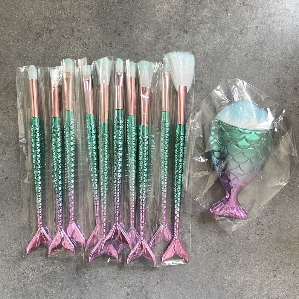 Mermaid 11 piece makeup brush set